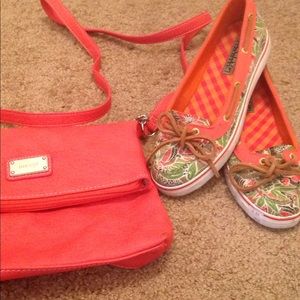 Sperry top siders & 9 West Crossbody Bag.😎